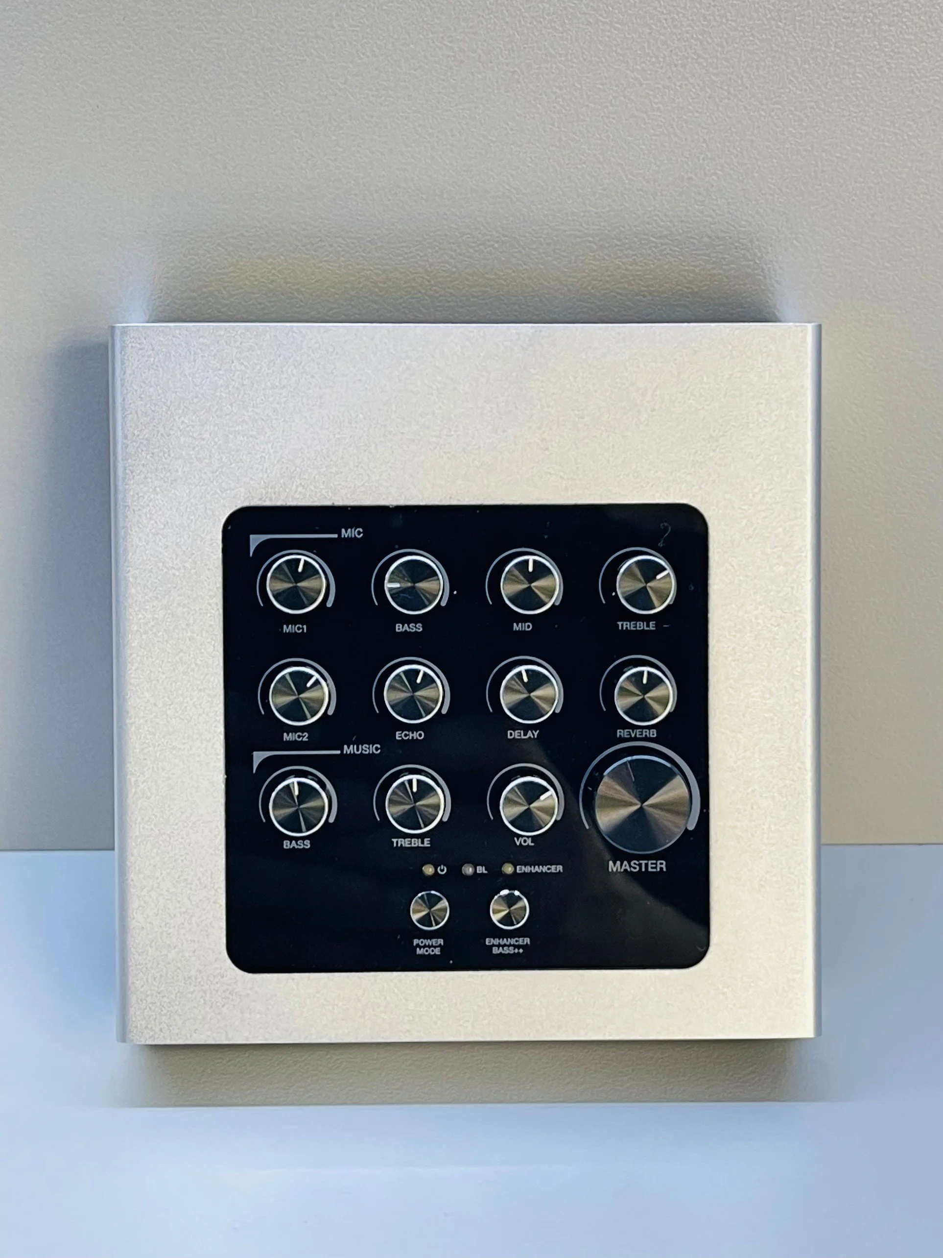 Phụ Kiện Vàng Audio – Loa, Tai nghe, Phụ Kiện & Đồ Chơi Công Nghệ Cao Cấp