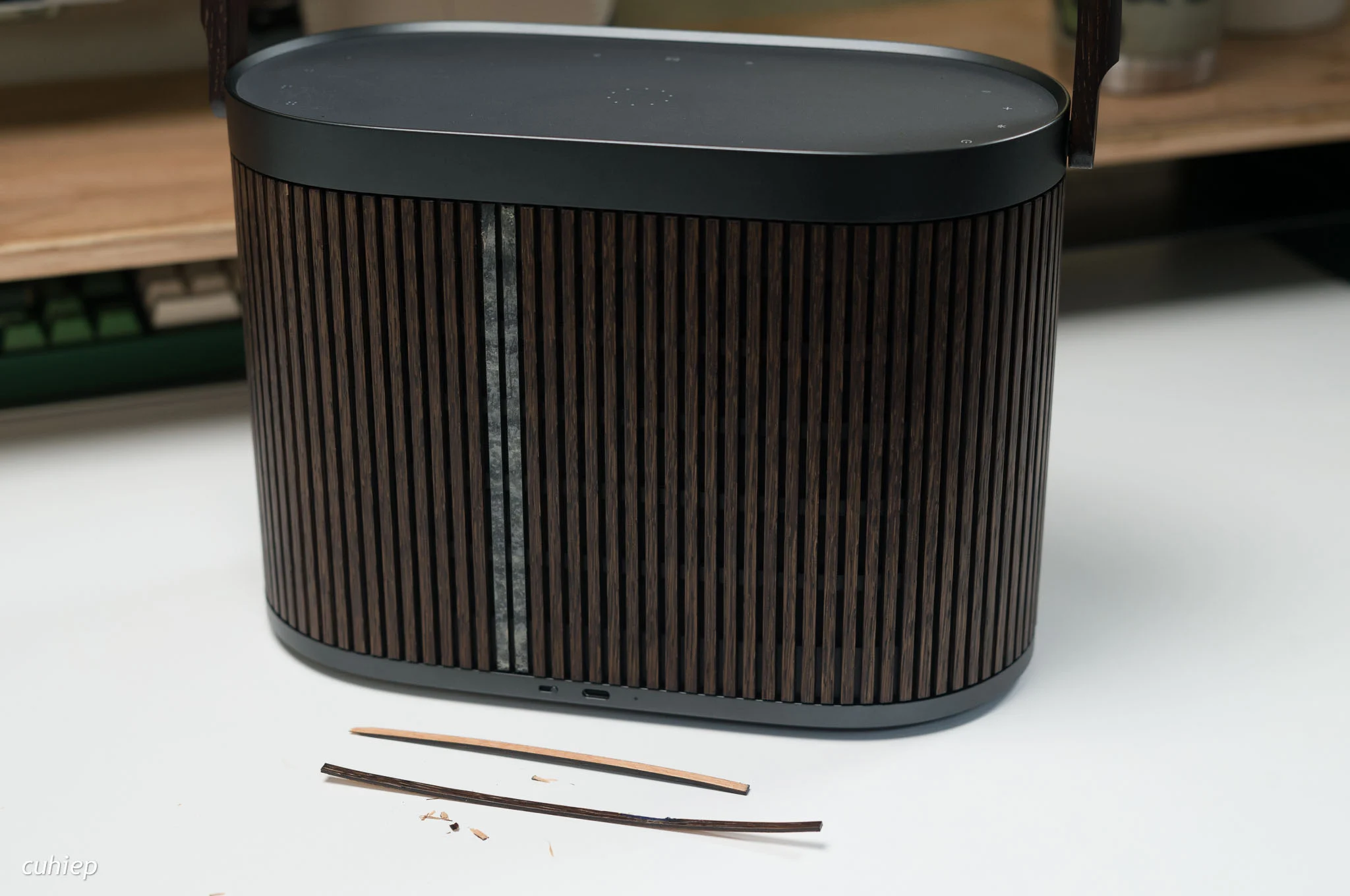 Phụ Kiện Vàng Audio – Loa, Tai nghe, Phụ Kiện & Đồ Chơi Công Nghệ Cao Cấp