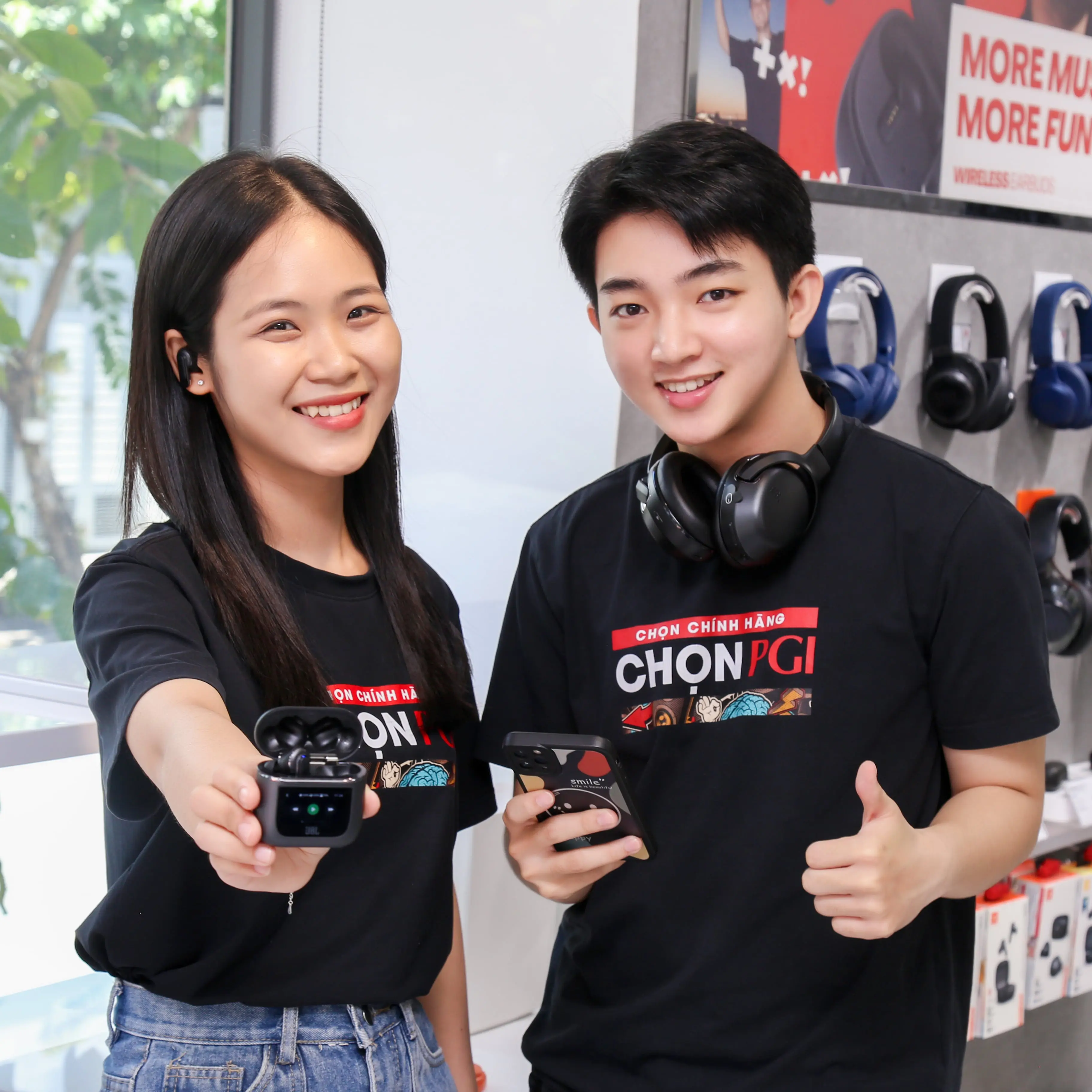 Phụ Kiện Vàng Audio – Loa, Tai nghe, Phụ Kiện & Đồ Chơi Công Nghệ Cao Cấp