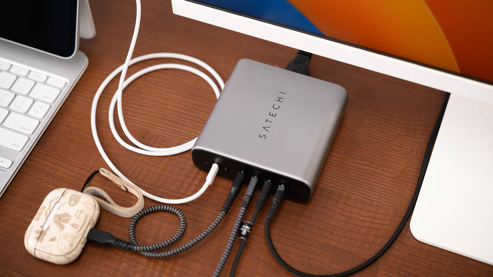 Sạc đầy mọi thiết bị với Satechi 200W: Đánh giá sâu về cục sạc 6 cổng USB-C